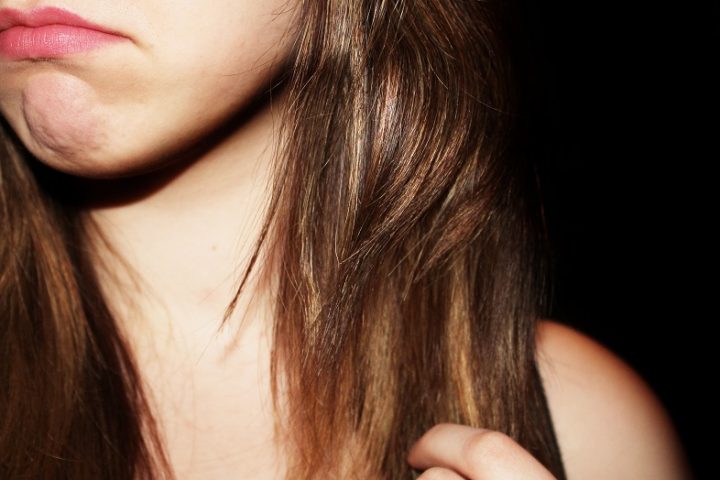 Tips on how to thin your hair without the help of shear